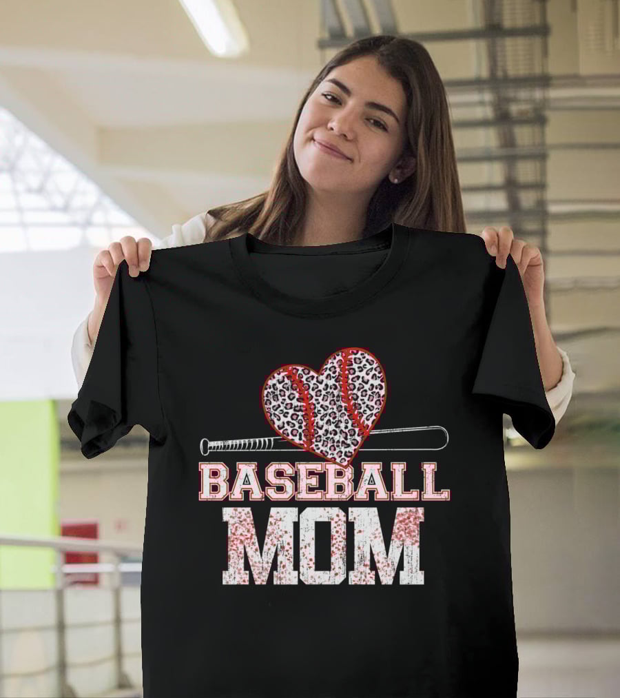 Baseball Mom Heart Leopard Print T-Shirt