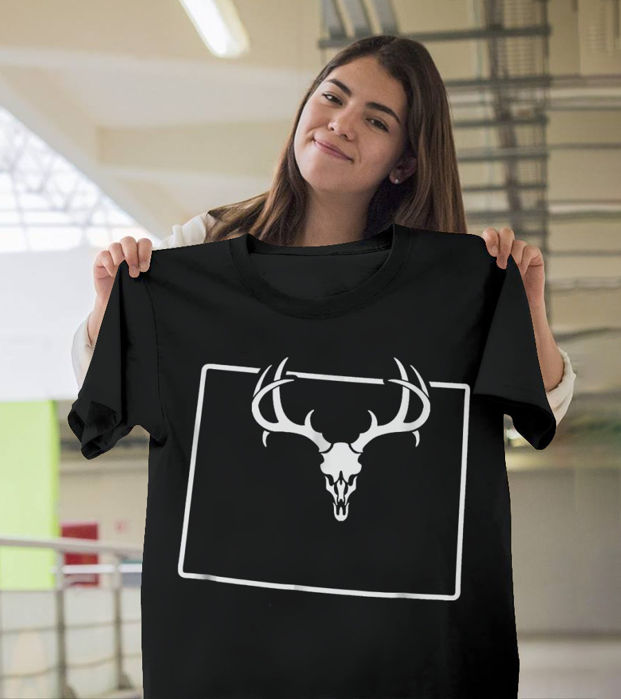 Wyoming Deer Antler Skull Hunting Deer State Map T-Shirt