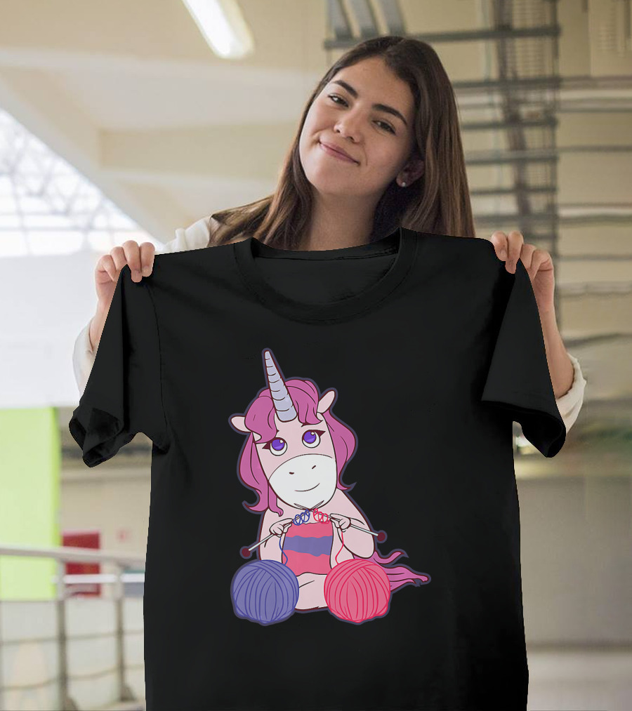 Knitting Unicorn Yarn Crochet Knitter Cute Fantasy Creature with Colorful Yarn Balls T-Shirt