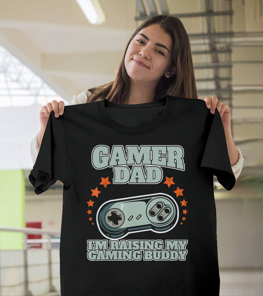 Gamer Dad I'm Raising My Gaming Buddy Retro Controller Star T-Shirt