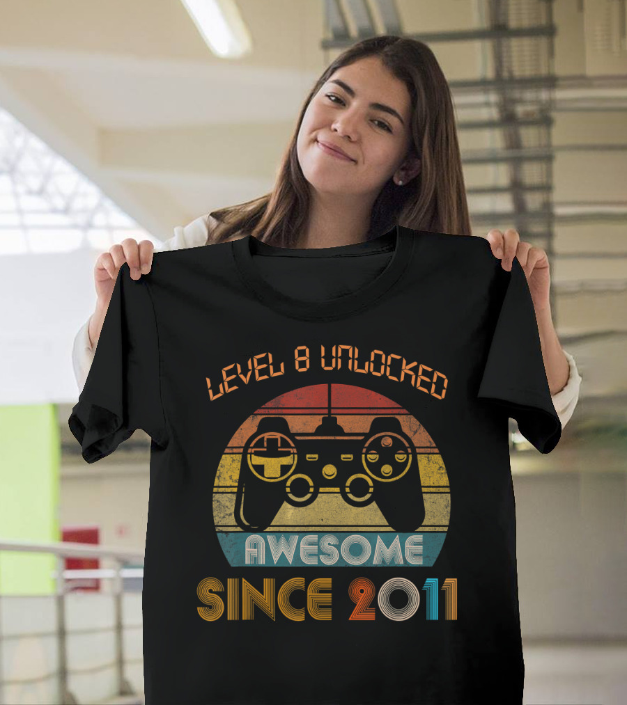 Level 8 Unlocked Awesome Since 2011 Retro Gaming Controller T-Shirt