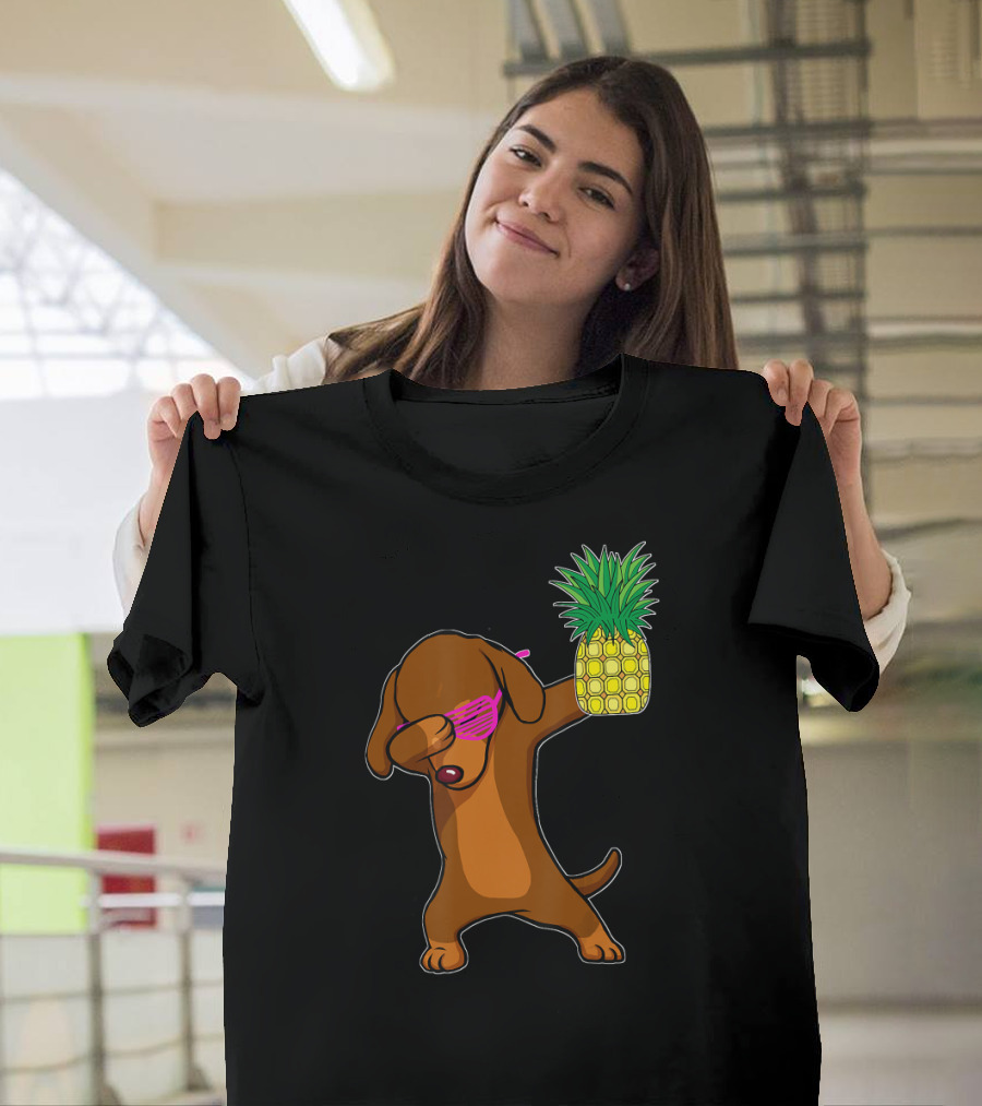 Dabbing Dachshund Puppy Dog with Pineapple Aloha T-Shirt