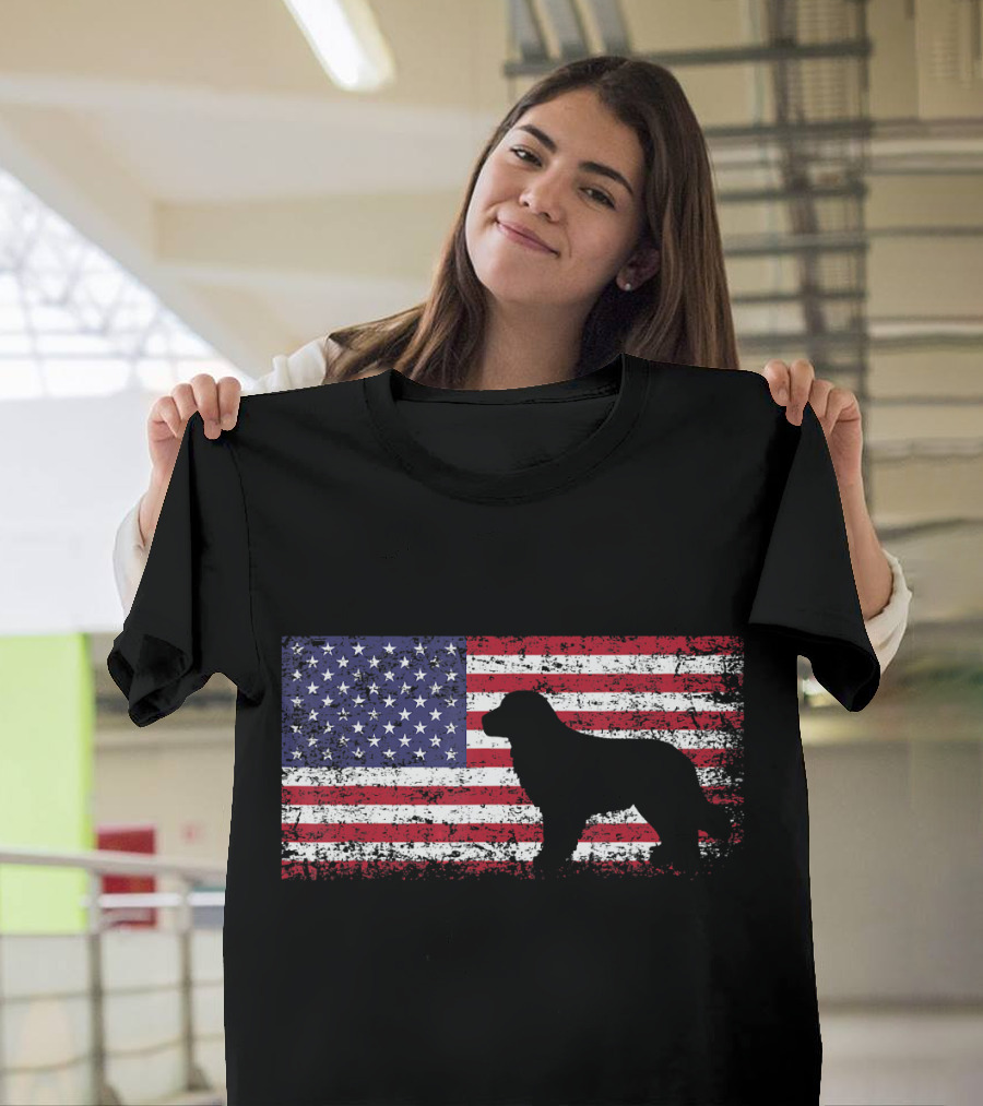 Golden Retriever Silhouette American Flag Patriotic T-Shirt
