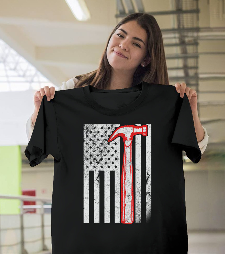 Vintage Carpenter USA American Flag Hammer T-Shirt