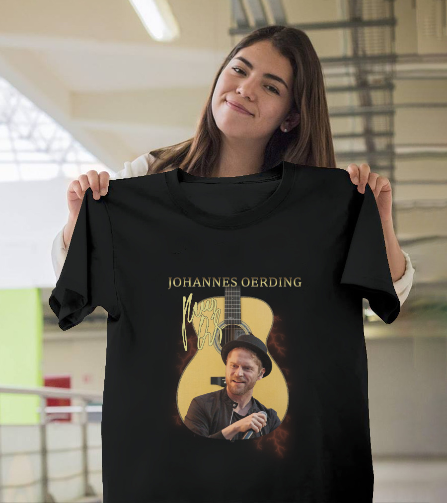Johannes Oerding Signature Guitar With Lightning And Performance T-Shirt