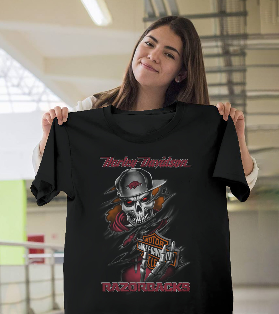Harley Davidson Razorbacks Skull With Arkansas Hat And Harley T-Shirt