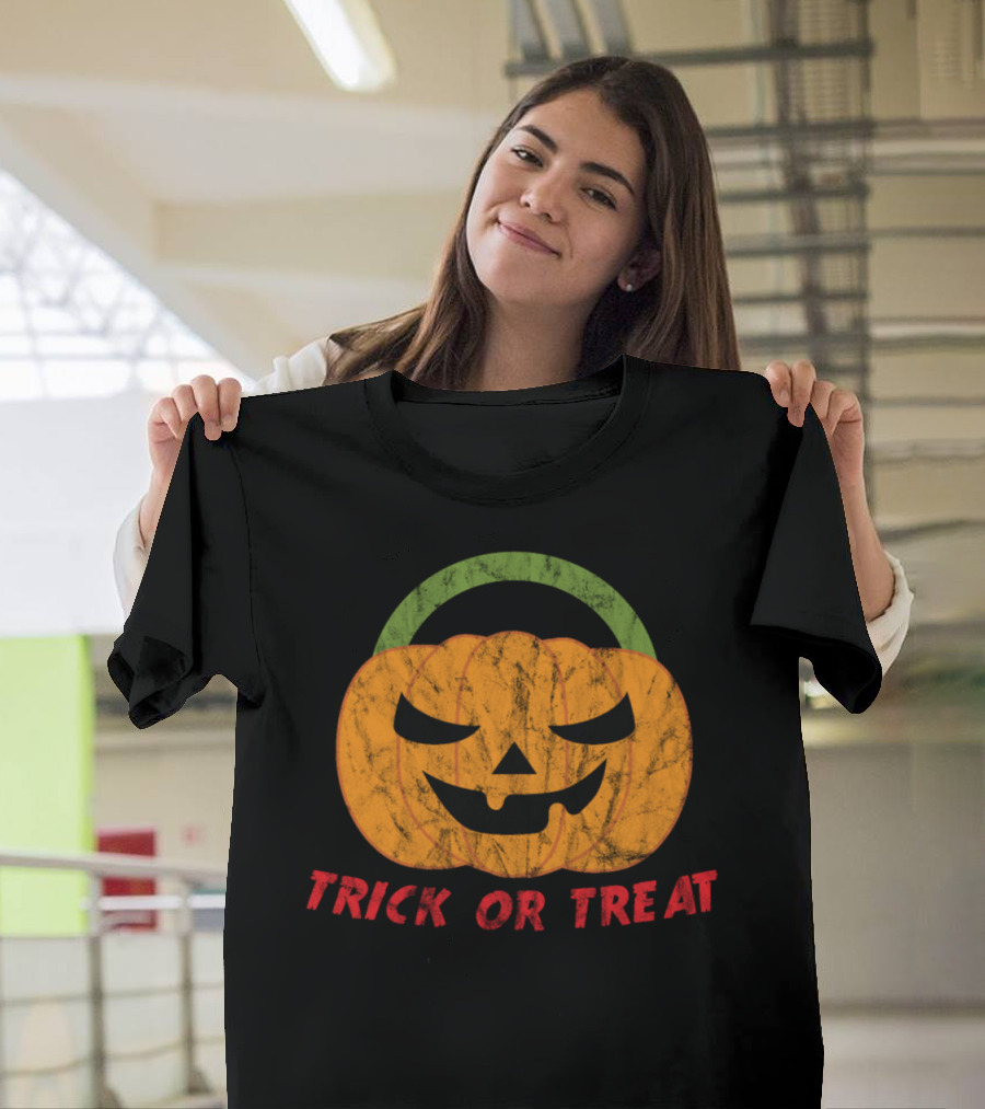 Trick Or Treat Halloween Pumpkin Jack-O'-Lantern T-Shirt