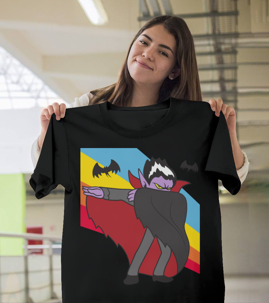 Retro Vintage Dabbing Vampire Halloween Monster with Bat T-Shirt
