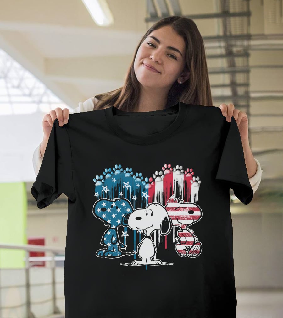 Snoopy US Flag Paws Drip Stars Stripes T-Shirt