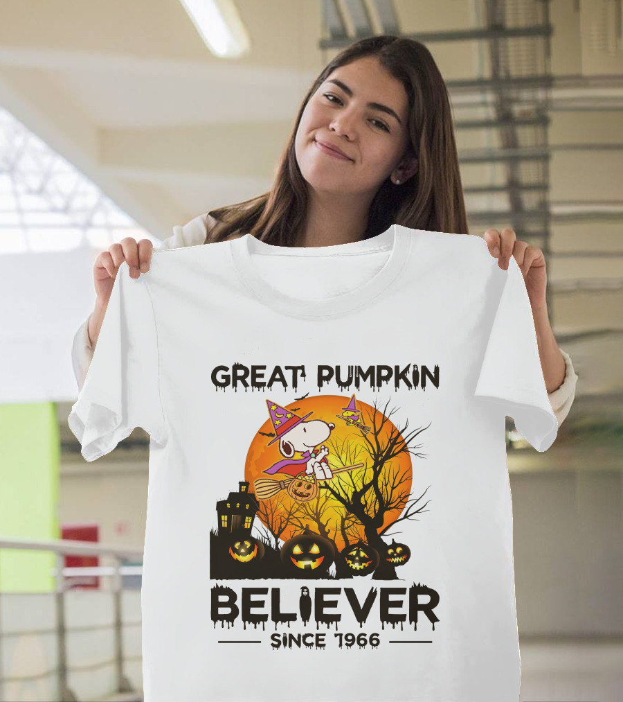 Great Pumpkin Believer Since 1966 Snoopy Halloween Scene T-Shirt