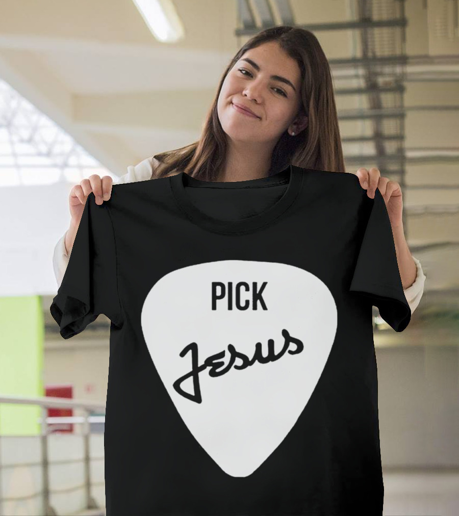 Pick Jesus Inside Guitar Pick Romans T-Shirt