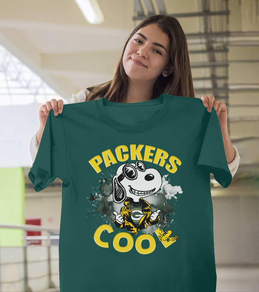 Packers Cool Snoopy Green Bay Packers Football T-Shirt