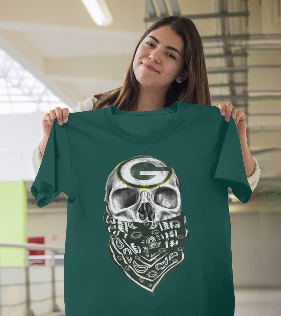 Green Bay Packers Skull With Bandana Featuring T-Shirt