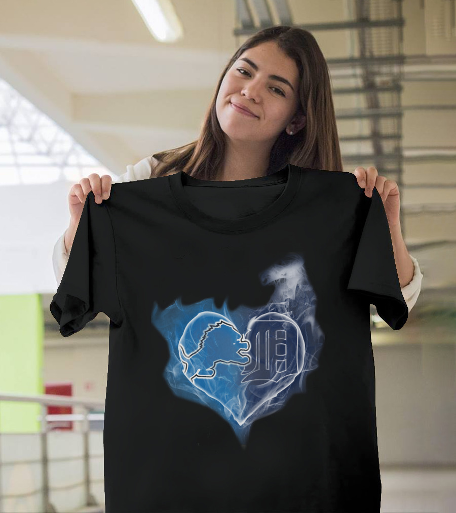 Detroit Lions And Tigers Heart T-Shirt