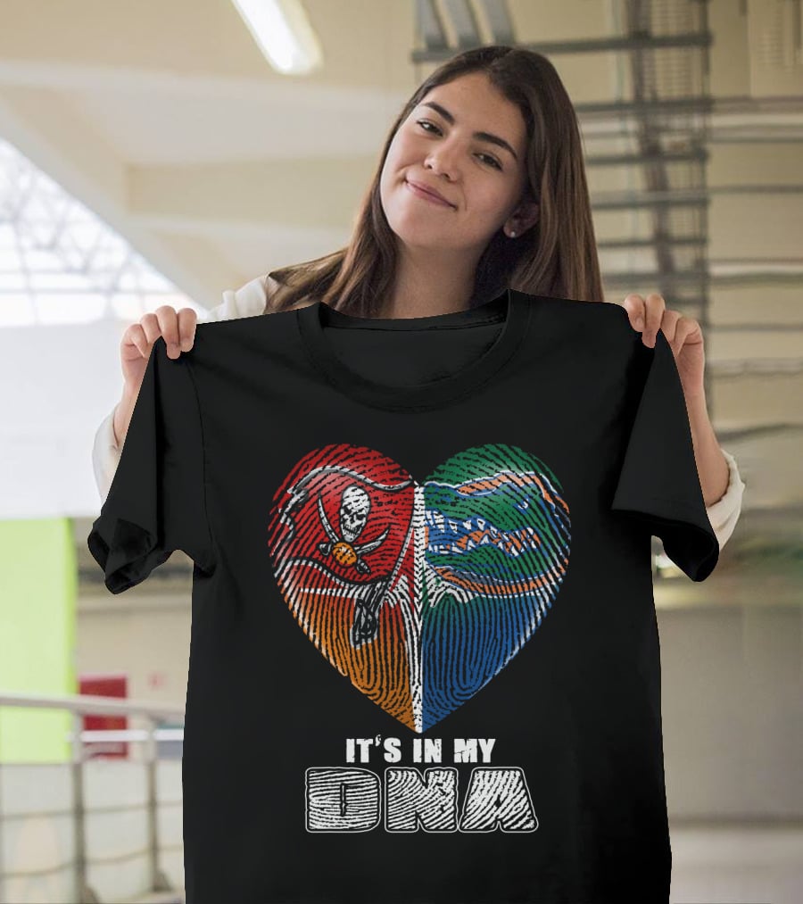 It's In My Dna Buccaneers Gators Heart Fingerprint T-Shirt