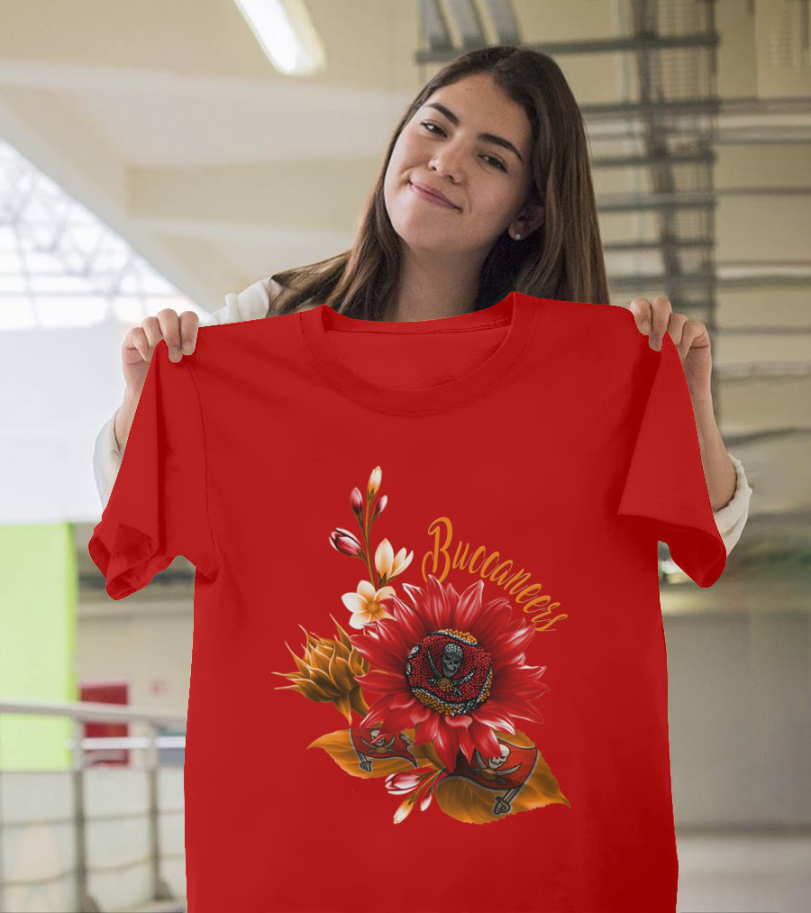 Buccaneers Floral Skull T-Shirt
