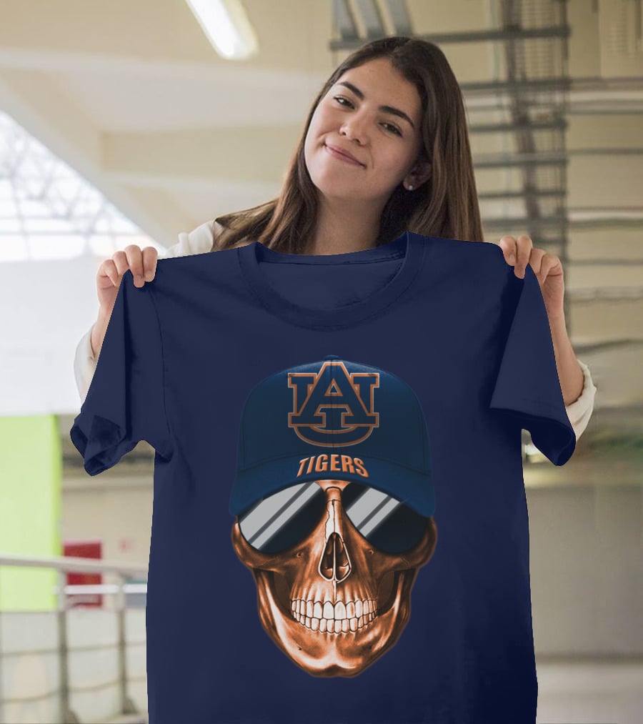 Auburn Tigers Skull With Au Logo Hat And Sunglasses T-Shirt