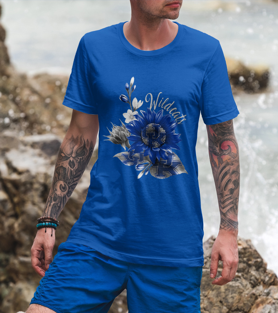 Wildcats Kentucky Blue Flowers K T-Shirt