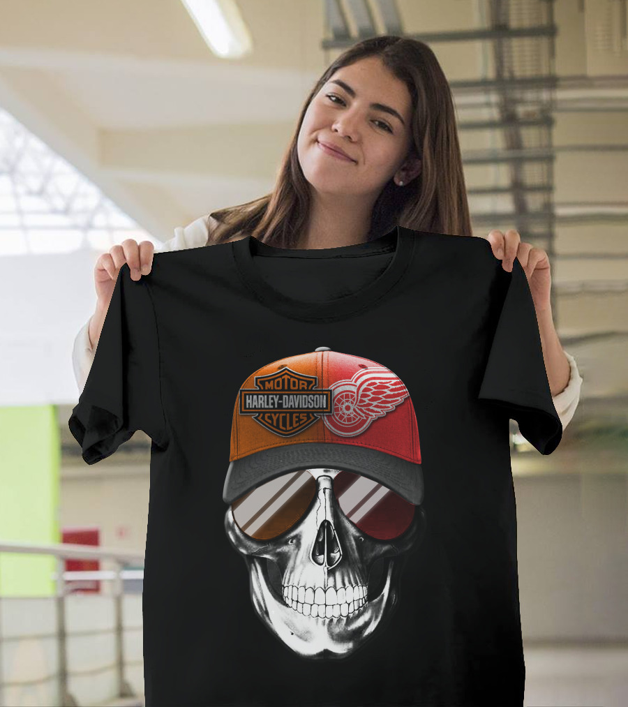Harley Davidson Motor Cycles Red Wings Skull Cap T-Shirt
