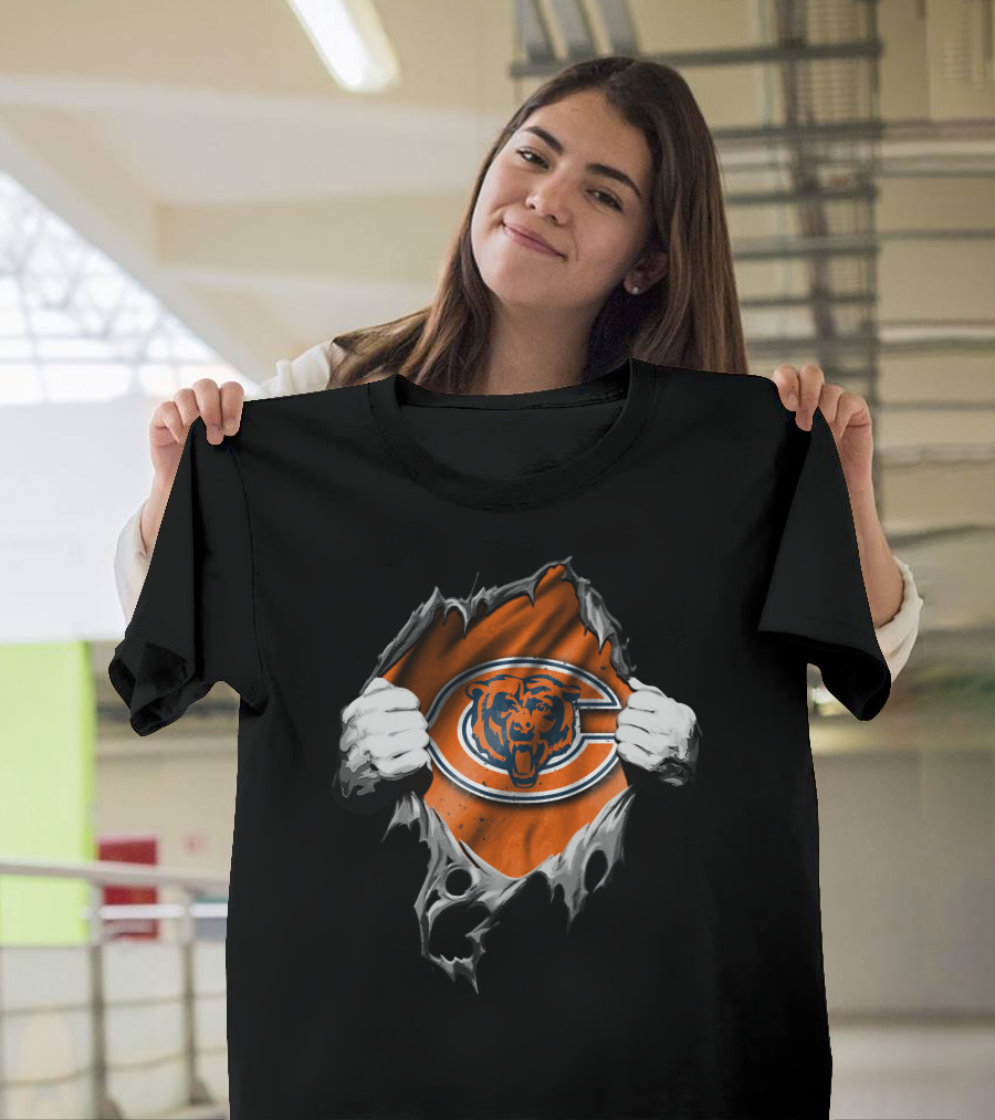 Chicago Bears Rip Through Logo Torn T-Shirt