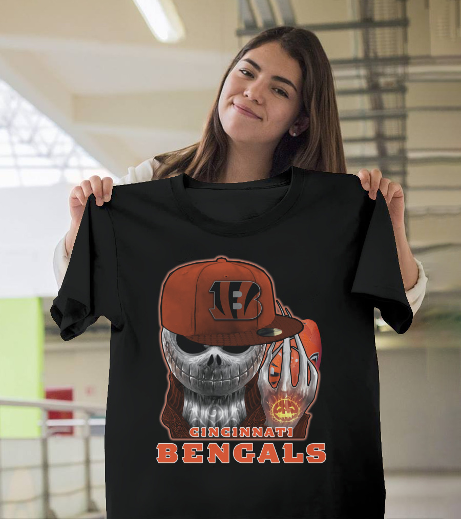 CINCINNATI BENGALS Jackskull Halloween T-Shirt