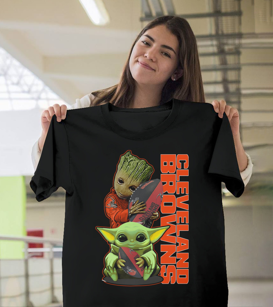 CLEVELAND BROWNS Groot and Baby Yoda Holding Football T-Shirt