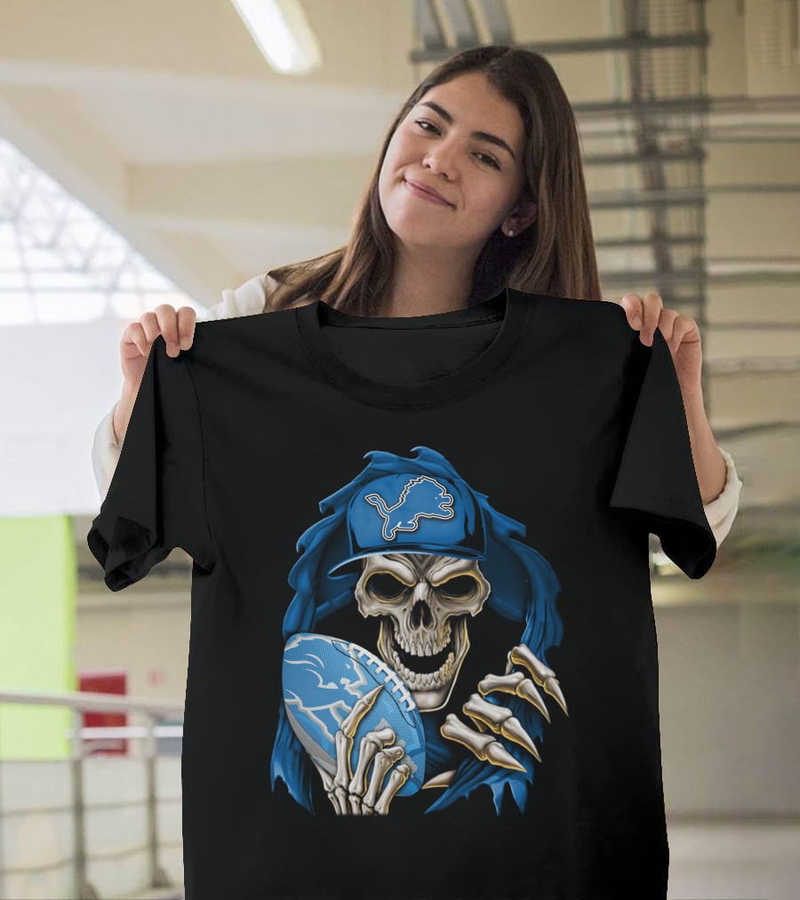 Skullbong Detroit Lions Skeleton With Football And Cap T-Shirt