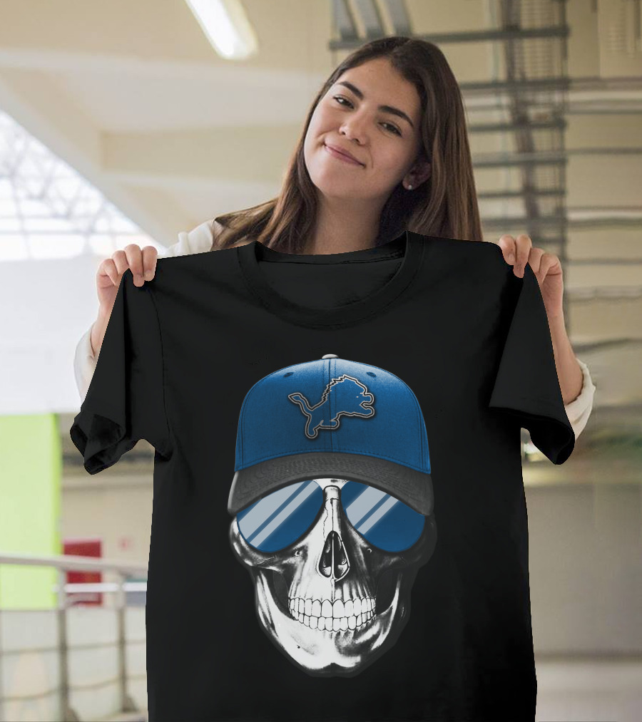DETROIT LIONS Skull With Blue Cap And Sunglasses T-Shirt