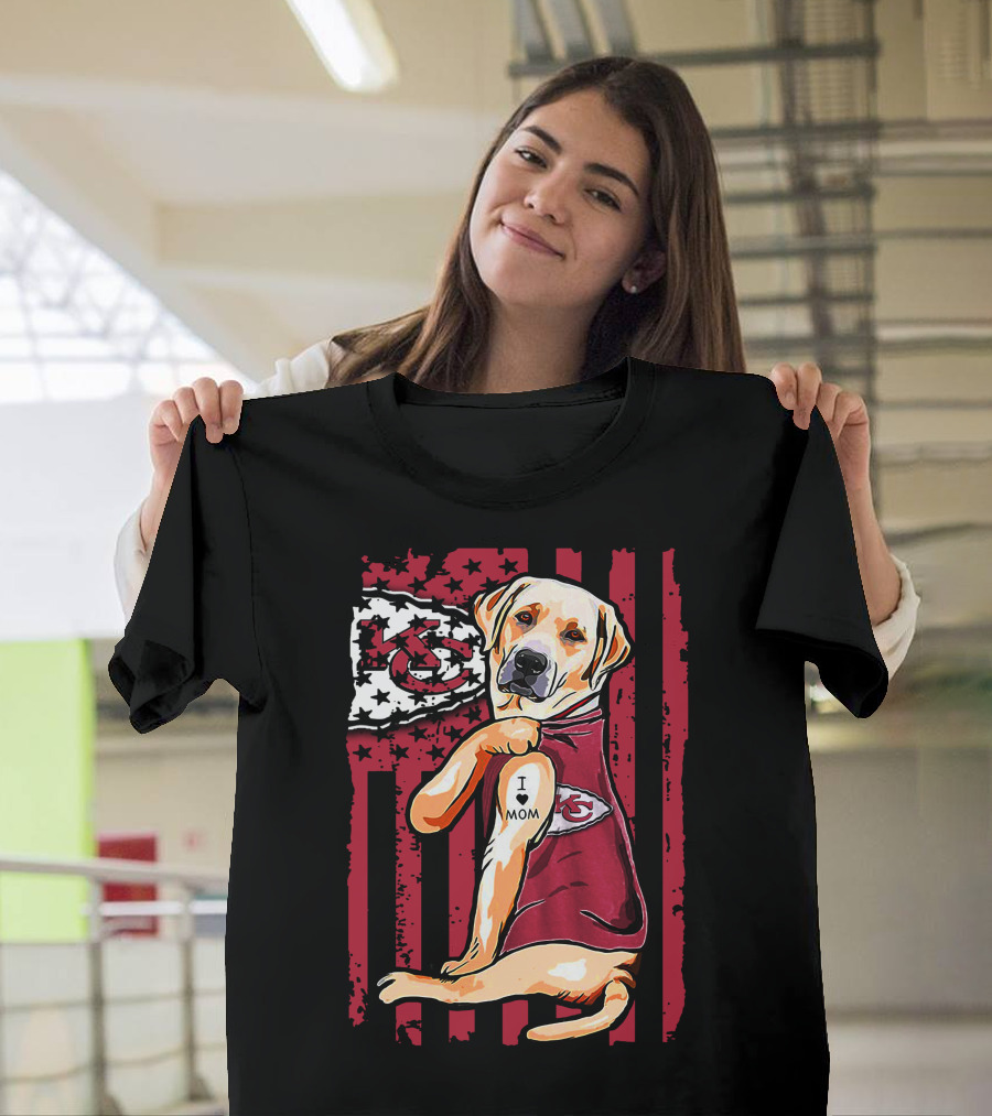 Labrador Retriever I Love Mom Kansas City Chiefs Fan T-Shirt