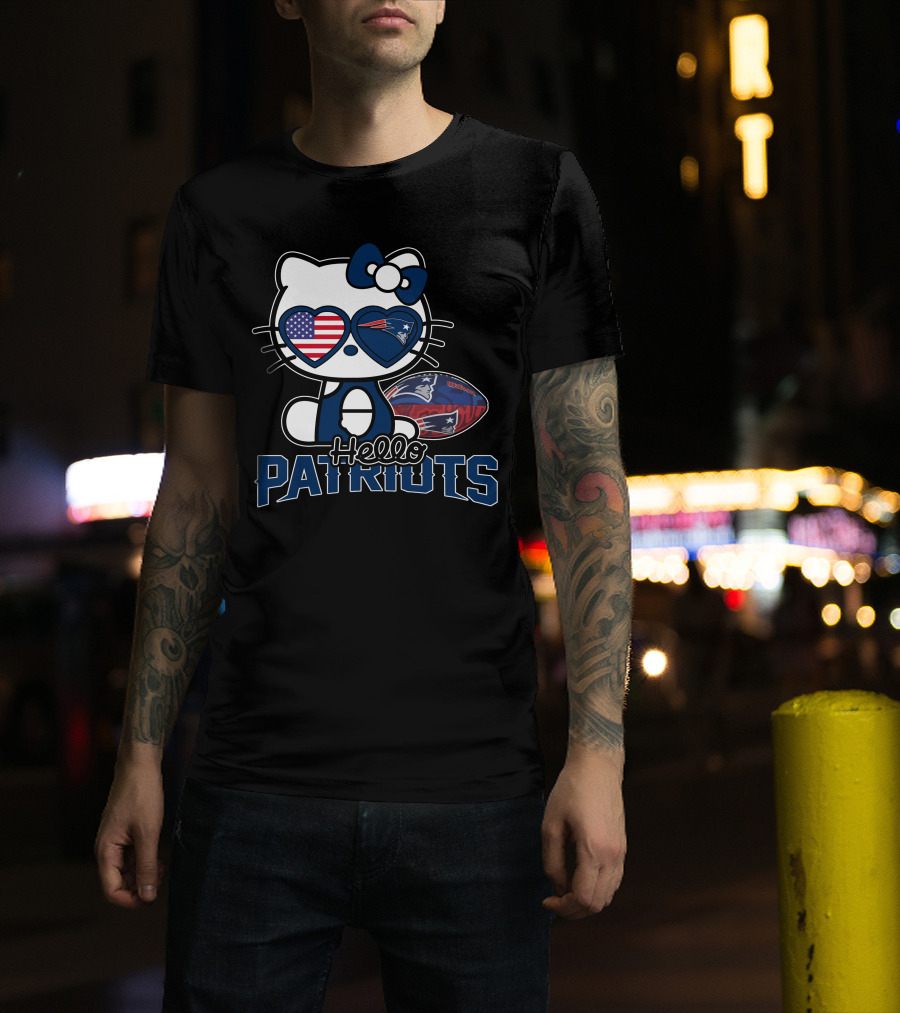 Hello Kitty New England Patriots Football Fan Icon With American Flag Sunglasses T-Shirt