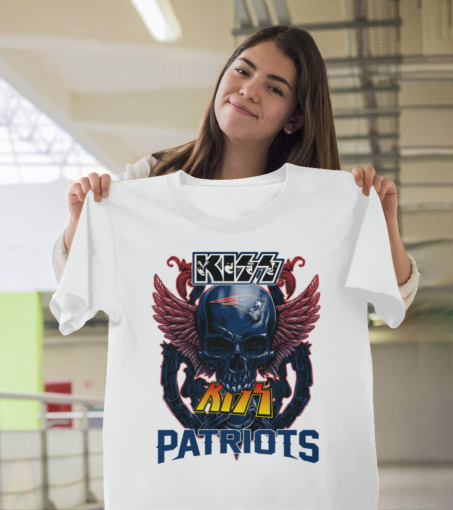 KISS Patriots Skull With Wings New England Patriots T-Shirt