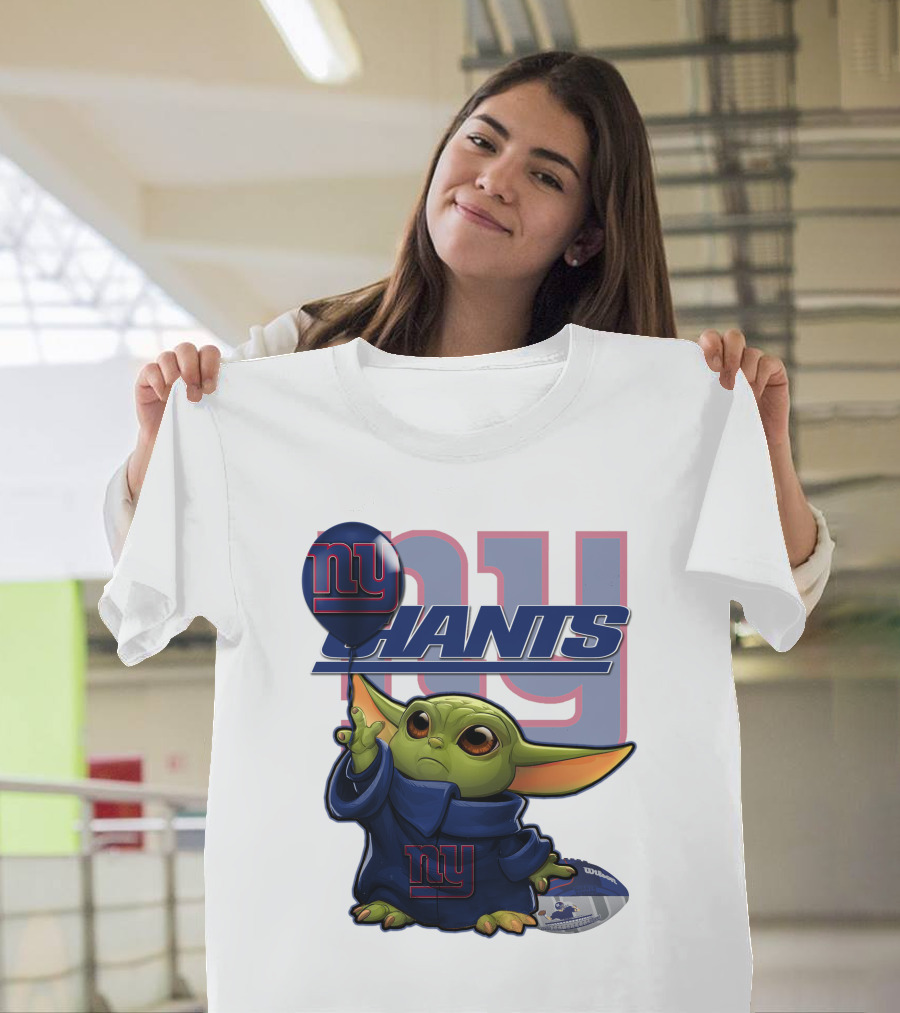 Yoda Giants Football Balloon Power Play T-Shirt