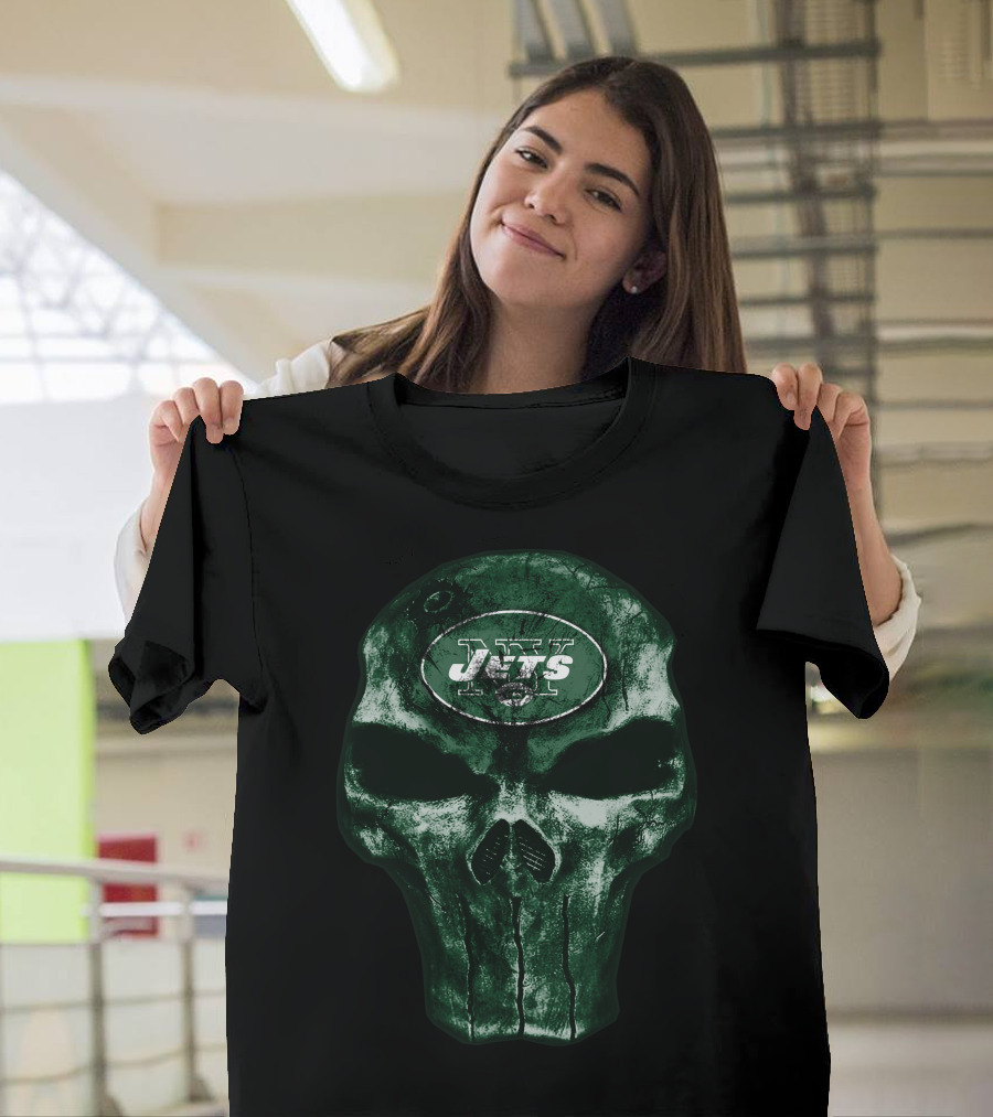 Skull V4 New York Jets Football Emblem T-Shirt