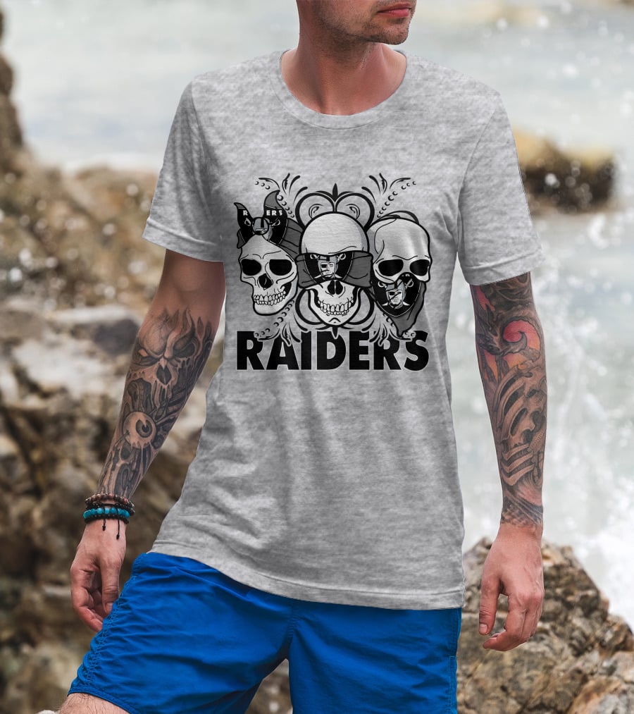 3 Skull Raiders T-Shirt