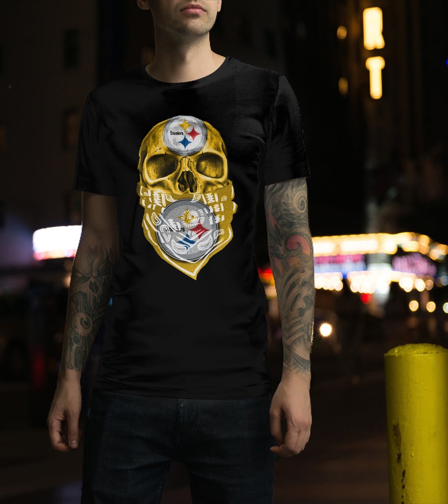 Skull V5 Steelers Bandana Logo Football Fan Gear T-Shirt