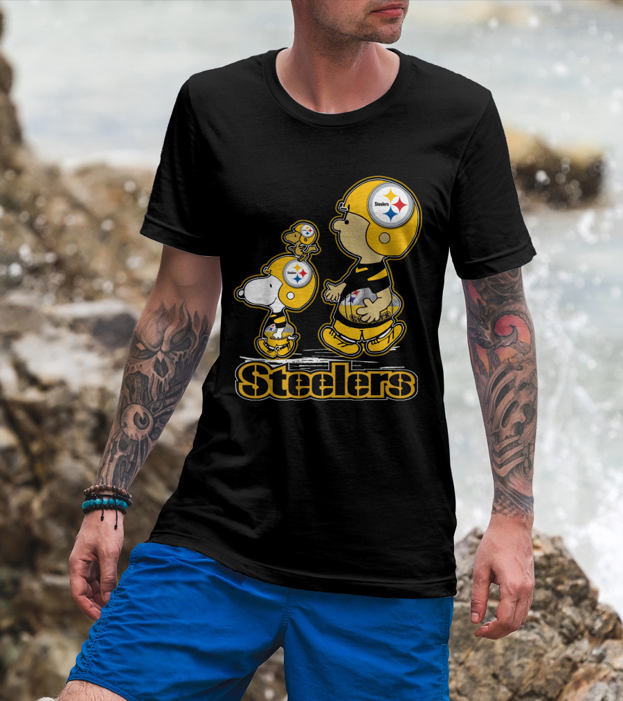 Snpfootball Pittsburgh Steelers Charlie Brown And Snoopy Peanuts Steelers Helmets T-Shirt