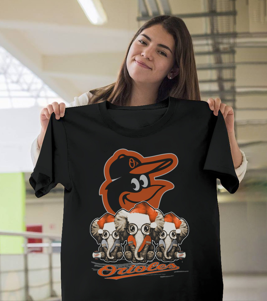 Elephan Xmas Orioles Santa Hat Baltimore Orioles T-Shirt