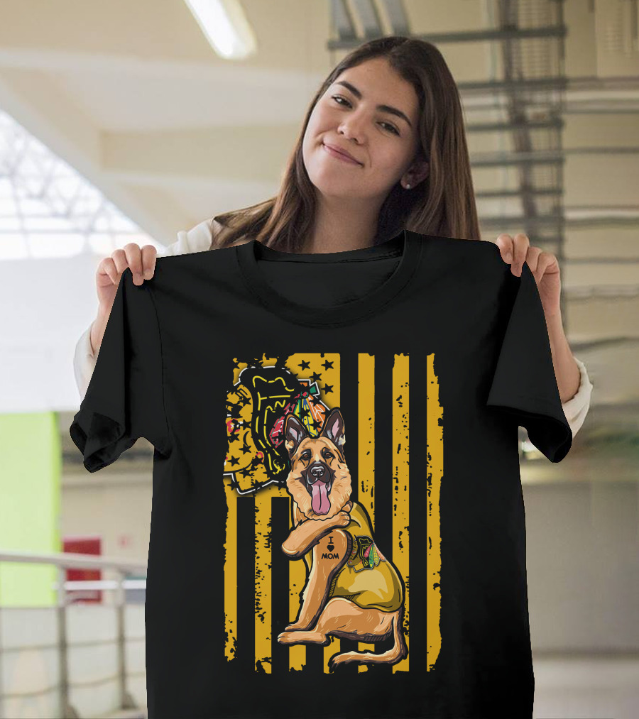 German Shepherd I Love Mom Chicago Blackhawks Stripes T-Shirt