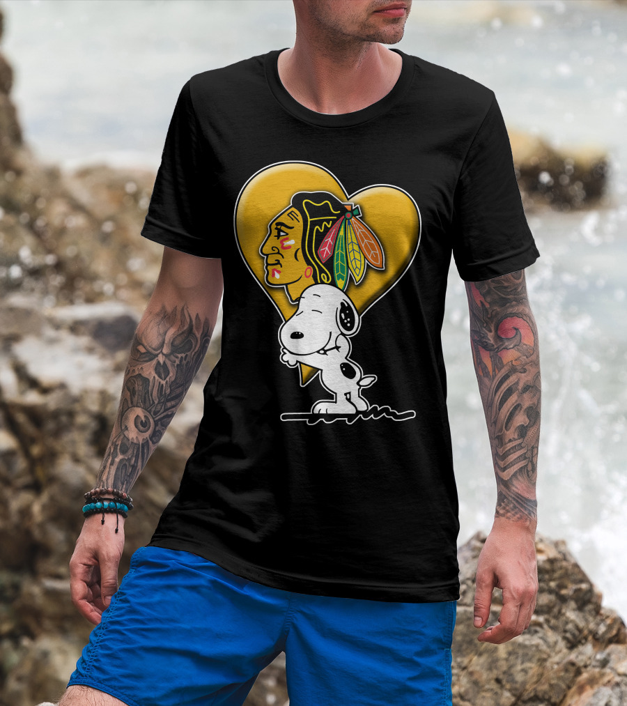 Snoopy Hugging Chicago Blackhawks Heart T-Shirt