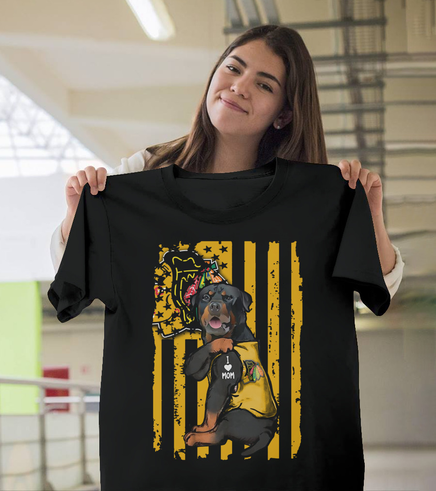 Rottweiler I Love Mom Chicago Blackhawks Star Stripes T-Shirt