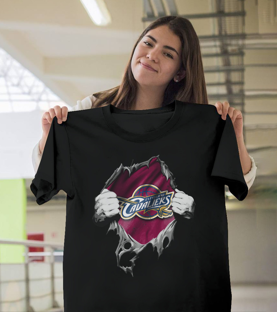 Torn Effect Cleveland Cavaliers Logo With Ripped Hands T-Shirt