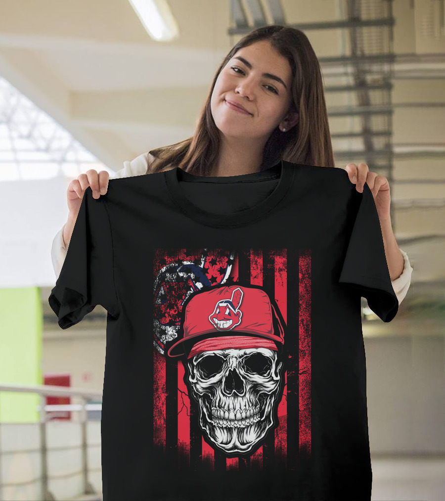 Cleveland Indians Skull With Red Cap And Grunge Stripes T-Shirt
