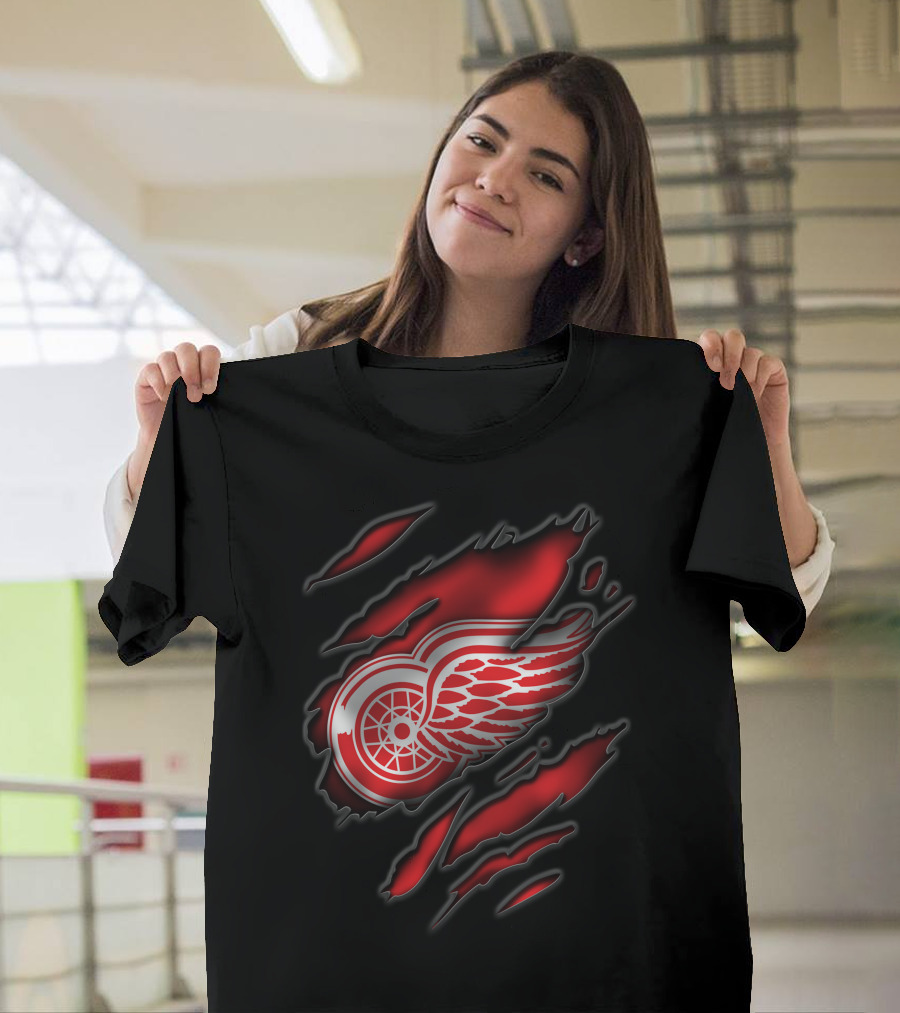 Torn Detroit Red Wings Logo Claw Marks T-Shirt