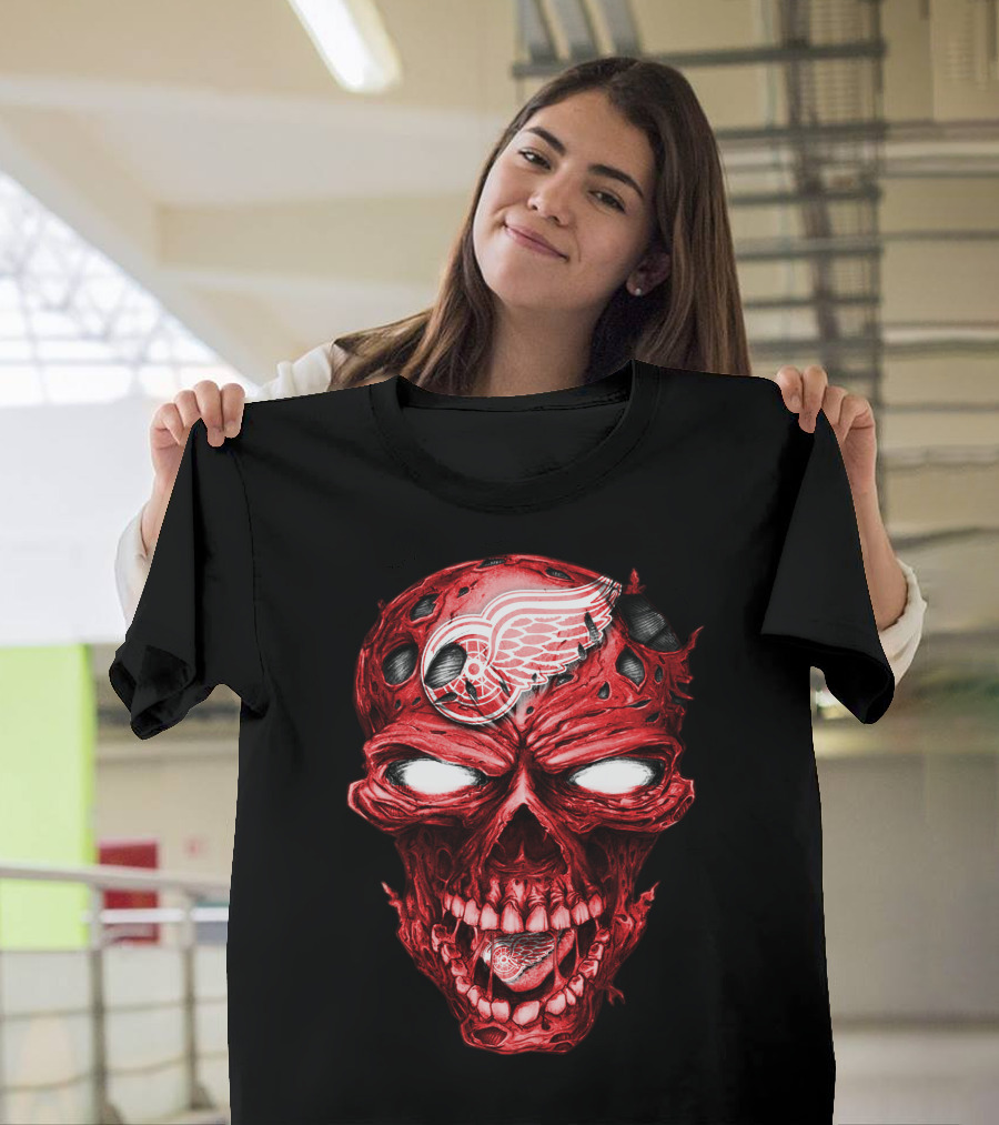 Detroit Red Wings Skull Helmet Hockey Emblem T-Shirt
