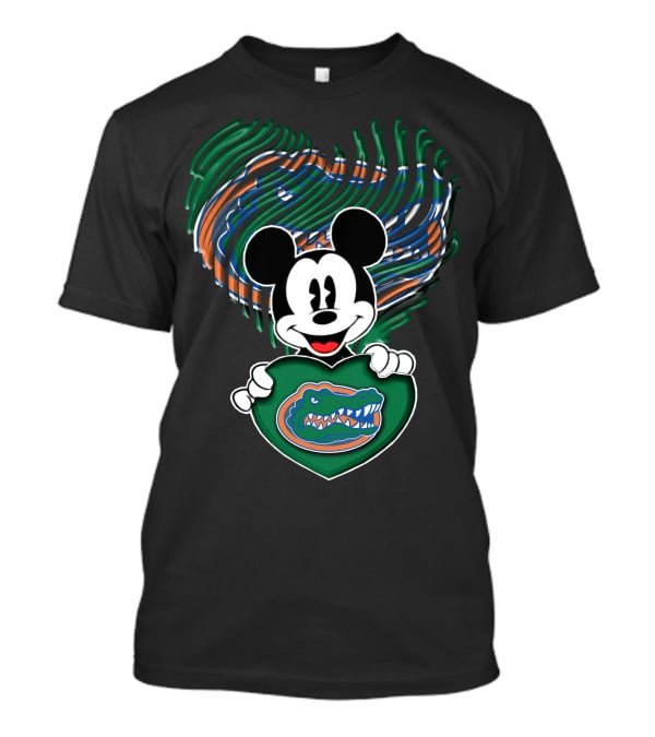 Mickey Mouse Holding Heart With Florida Gators T-Shirt