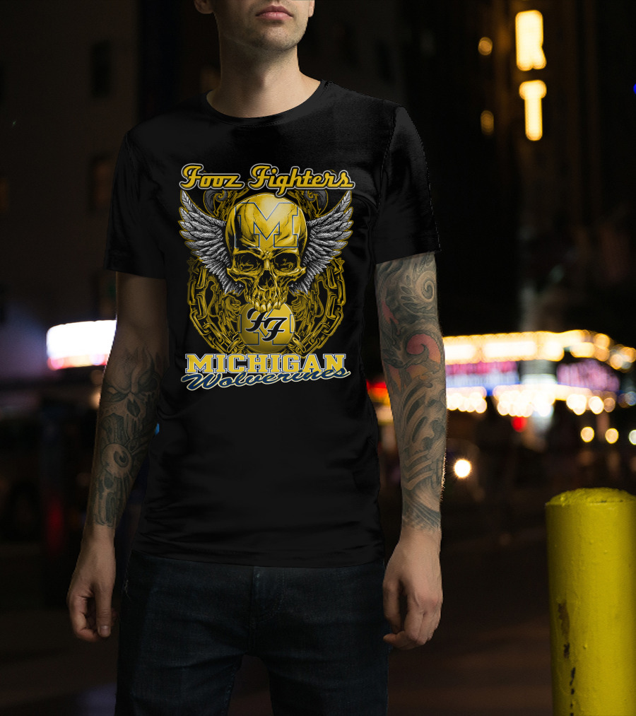 Foor Fighters Michigan Wolverines Skull Wings Chain T-Shirt