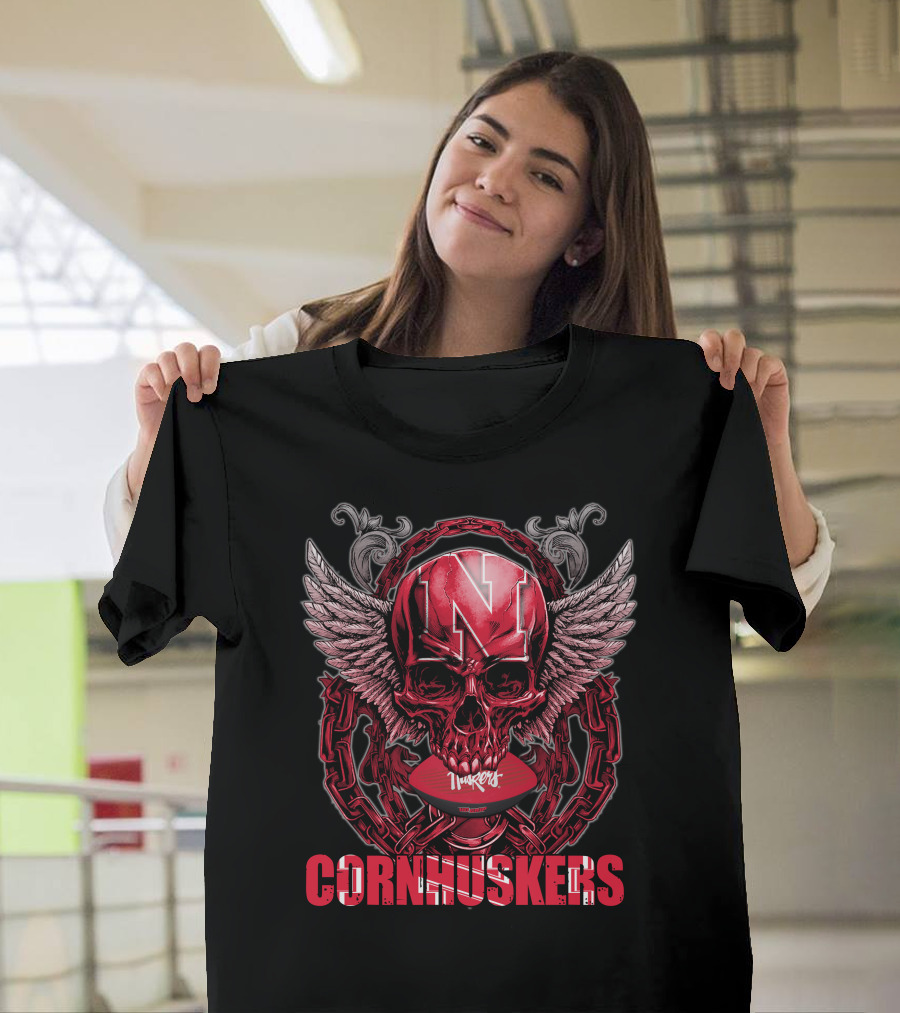 Nebraska Cornhuskers Winged Skull With Chain And Football Helmet Decor T-Shirt