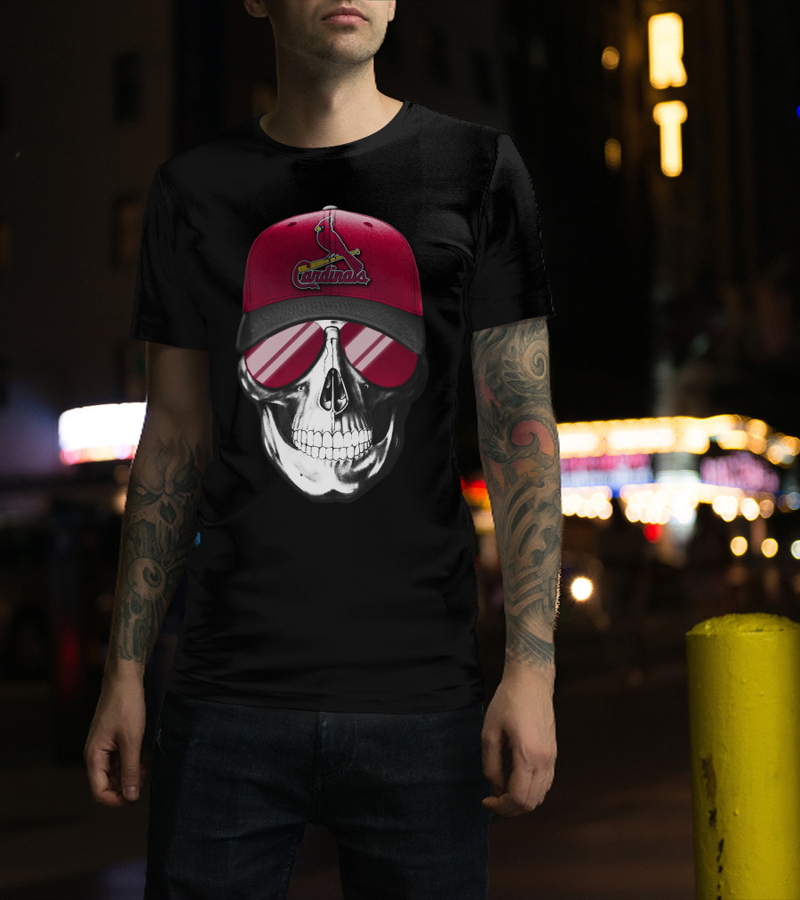 Skull With St. Louis Cardinals Cap And Sunglasses T-Shirt