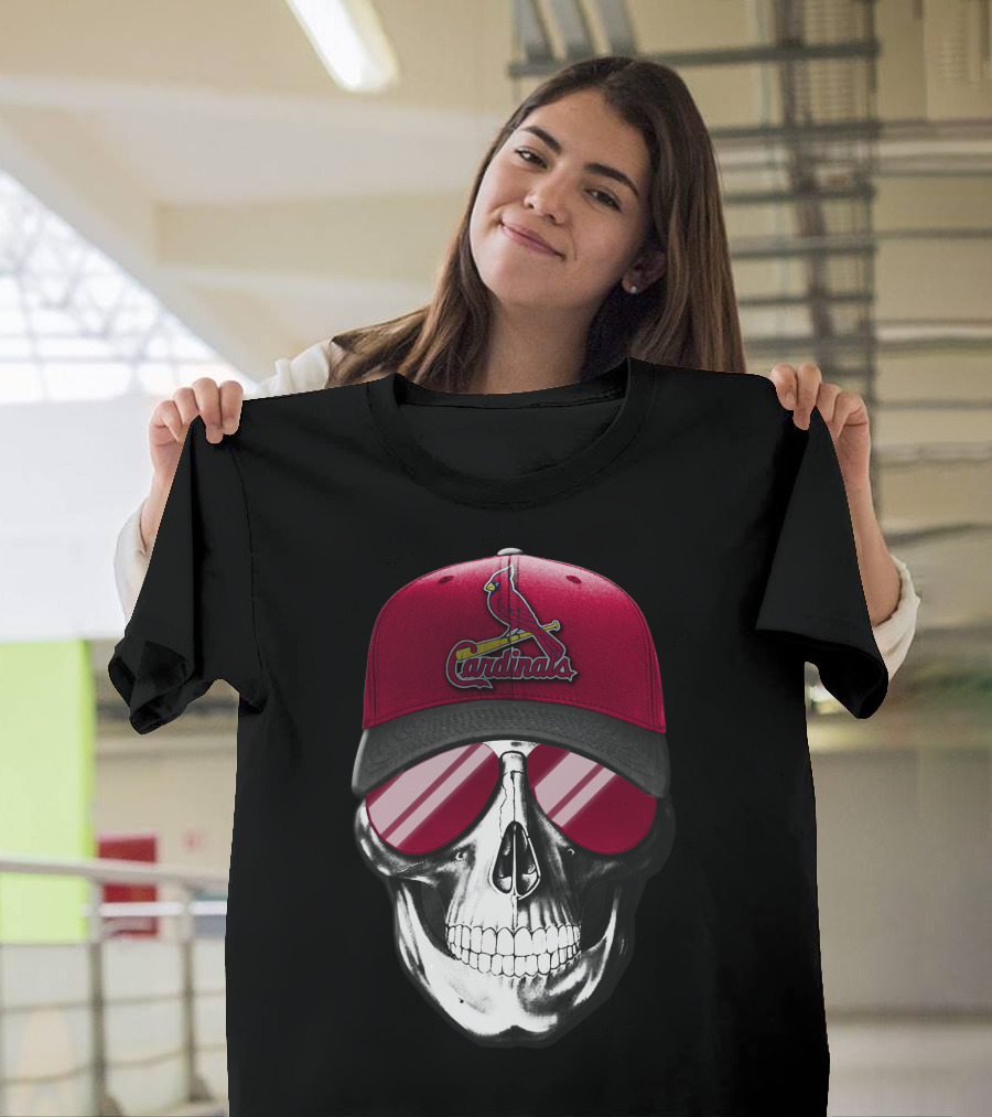 Skull With St. Louis Cardinals Cap And Sunglasses T-Shirt