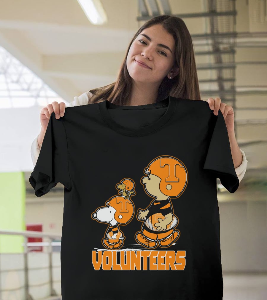 Snpfootball Tennessee Volunteers Peanuts Characters With Helmets T-Shirt